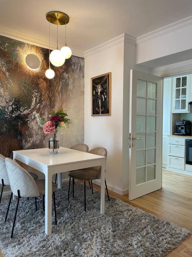 Premium Central Apartment Brasov Luaran gambar